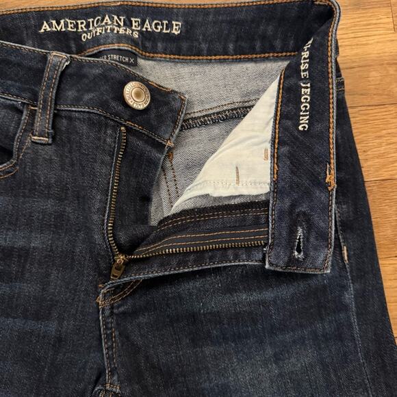 American Eagle dark wash high-rise jeggings size 2
b45 - Picture 5 of 6